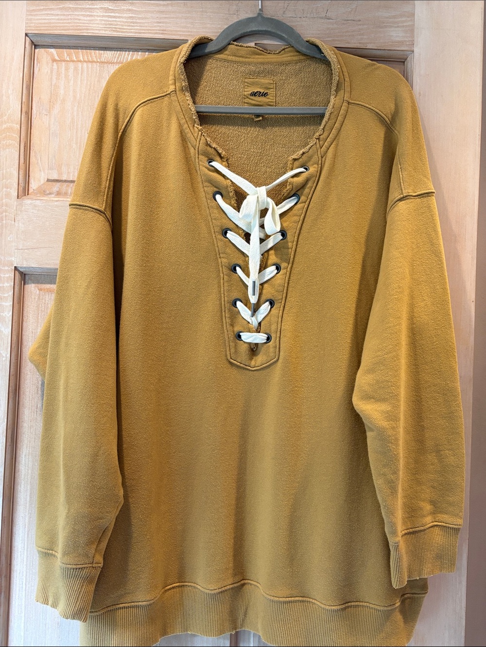 aerie Lace-Up Pullover Too in Mustard Size L